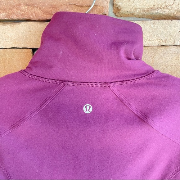 Lululemon maroon purple full zip actuve jacket Women’s 8 EUC - Picture 11 of 14